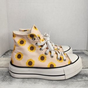 Converse CTAS LIFT HI PLATFORM 'SUNFLOWER PRINT' WOMEN’S SZ 7/ 572403C